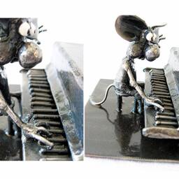 Pianist Mouse Sculpture - thumbnail 4