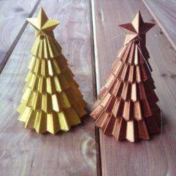 Christmas Tree Ornament - Geometric, Metallic, & Light-Weight For Flimsy Branches - thumbnail 3