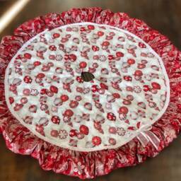 Christmas Holiday Tree Skirt - thumbnail 2