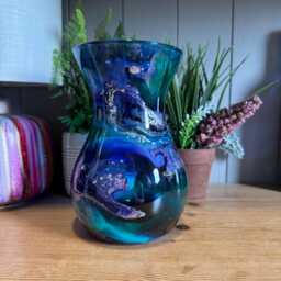 Hand Decorated 18cm Tall Glass Vase Purple Turquoise With Gold Copper Or Silver Design - thumbnail 3