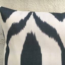 Silk Ikat Pillow Cover, Handwoven Cushion, Modern Home Decor - 16x24 - thumbnail 2