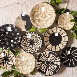 Black & Natural Sabai Grass Handwoven Baskets, Monochrome Plates, Set Of 4/6/8 10, Wall Art, African White Decor - thumbnail 2