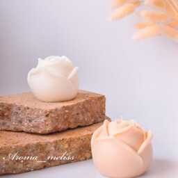 3D Rose Candle Handcrafted Soy Beeswax Blend - thumbnail 2