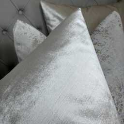 Luxurious Mimosa Cushion Cover, Ivory - Champagne Throw Pillow Velvet Polyester Neutral Decor - thumbnail 3