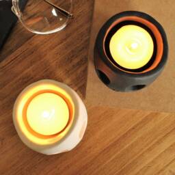 Skull Candle Holder - Tealight Gift Halloween Decoration - thumbnail 3