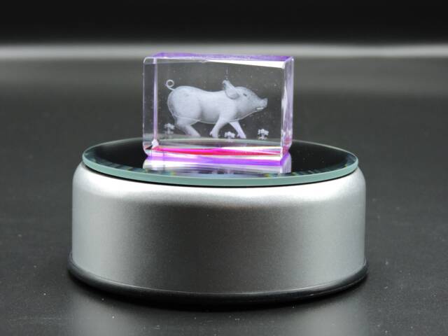 Mini 3D Glass Laser Cube - Pig - image 1