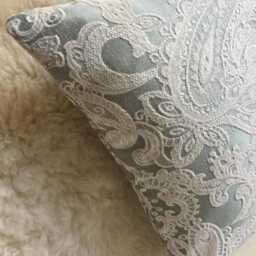 Jacquard Decorative Cushion Cover in Paisley Velvet, Ice Blue/White, Elegant & Sophisticated, High-Quality Woven Fabric, Pillow - thumbnail 3