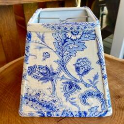 Blue & White Linen Floral Pattern Square Clip Lampshade White - thumbnail 3