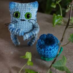 Crochet Blueberry Cat Figurine Handmade Cotton Sculpture - thumbnail 4