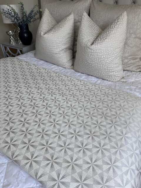 King/Queen Twin Bed Runner Throw Scarf Geometric Pattern Bedroom Decor - Subtle Soft Grey Ivory , Designer Braxton Mist Fabric - image 1