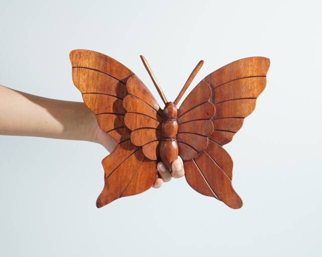 Butterfly Wall Art, Wood Carving, Insect Statue, Animal Decor, Housewarming, Artwork, Natural Piece, Bedroom Decoration, Appreciated Gift - image 1