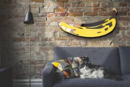 Banana-Shaped Wall Mirror in Pop Art Style. Decoration Made Italy, Homage To Andy Warhol & The Velvet Underground - thumbnail 1