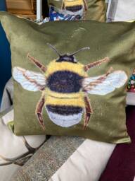 Handmade Green Bee Velvet Cushion Cover - thumbnail 1