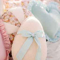 "Fluffy Boucle Easter Egg Pillow ""Mint Bow" - thumbnail 2