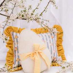 "Fluffy Boucle Easter Egg Pillow ""Mint Bow" - thumbnail 4