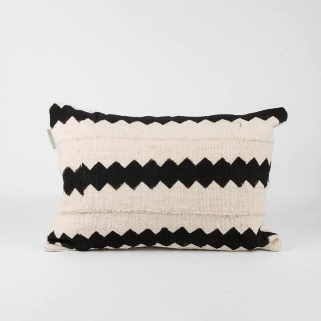 Handwoven African Mud Cloth Pillow Cover, 18x12 - image 1