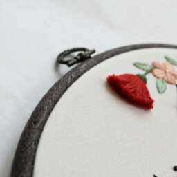 Bismillah Embroidery Hoop Art - Islamic Wall Decor Arabic Calligraphy in The Name Of Allah - thumbnail 3