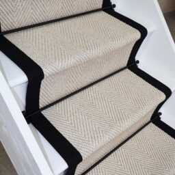 Herringbone New England Ivory Stair Runner With 100% Black Cotton Border - thumbnail 2