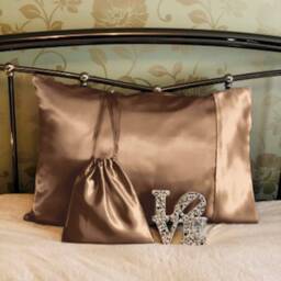 Silky Satin Pillowcase Beauty Sleep, Anti-Aging, Hair Care - thumbnail 2