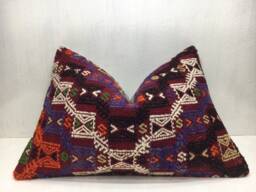 Vintage Turkish Kilim Pillow Cover, 16x24 Lumbar Cushion, Ethnic Home Decor