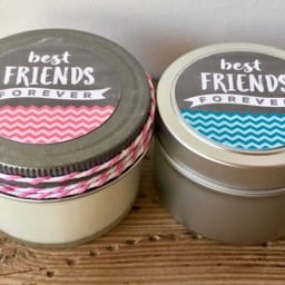 Best Friends 4 Oz Candle - Best Friends Pink - thumbnail 2