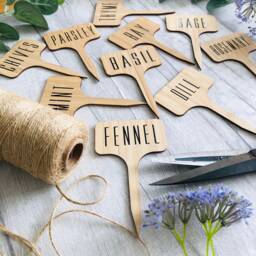 Herb Planter Labels - Garden Custom Stakes & Plant Marker Set Bamboo Gardener Gift - thumbnail 3