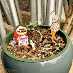 Zombies Fancy Plants Diorama Kit - thumbnail 3