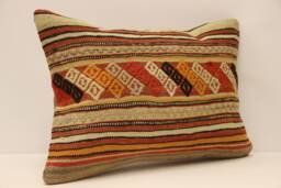 Throw Lumbar Kilim Pillow, 14x20 in - 35x50 cm Boho Pillowcover Kilim Cushion Cover, Tribal Pillow 4Bef-414