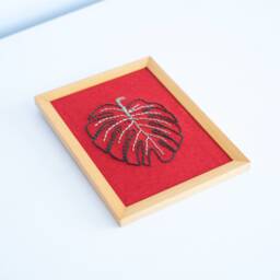 Monstera Leaf Embroidery in Frame, Reuse, Recycled Nature Embroidery, Cute Gift, Wall Art, Plant, Leaves, Nature, Nice Frame - thumbnail 4