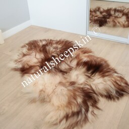 Real Icelandic Sheepskin Rug Super Soft - White With Brown Tips - thumbnail 4