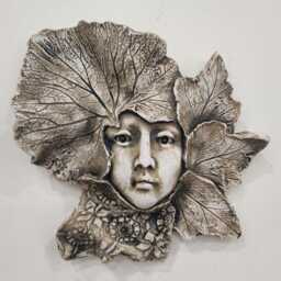 Green Girl Face Wall Plaque Home Decor Leaf - thumbnail 3