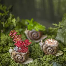 Candle Holder Snail Plant Pot in Resin - thumbnail 4