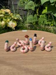 Ceramic Worm, Randomly Selected Worm, Cute Trinket - thumbnail 1