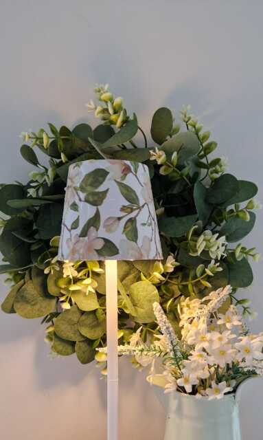 Beautiful Decoupaged White Magnolia Indoor/Outdoor Usb Rechargeable Table Lamp.matching Picture Plate Available.cordless Lamp - image 1