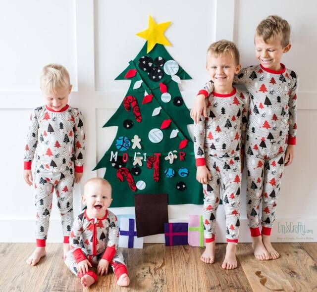 Christmas Felt Tree Wall Activity // For Toddlers Kit Kids Deluxe Decor - image 1