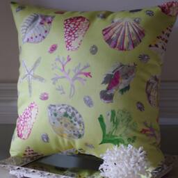 Beach Decor Seashell Lovers Pillow - Seashells, Starfish, Sea Fans, Urchins, Fish - thumbnail 3