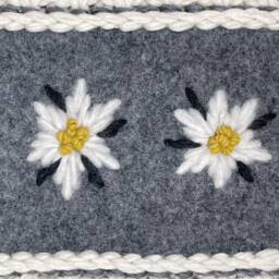 Handmade Alpaca Pillow Cover Edelweiss Embroidery, Alpine Decor - 20x20 - thumbnail 2