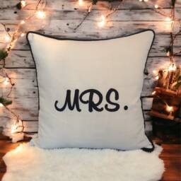 Light Beige Linen Fabric Embroidered Mrs Embroidery Letter Written Decorative Pillow Cover, Home Decor, Cushion, Living Room, Gifts For Her - thumbnail 2
