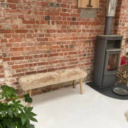 Light Brown Sheepskin Covered Bench, Genuine Sheepskin, Sheepskin Covered Bench, Furry Interior Decor Gift - thumbnail 3