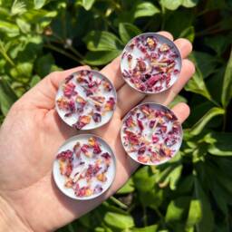 Rose Petal Tea Light Candles - thumbnail 3
