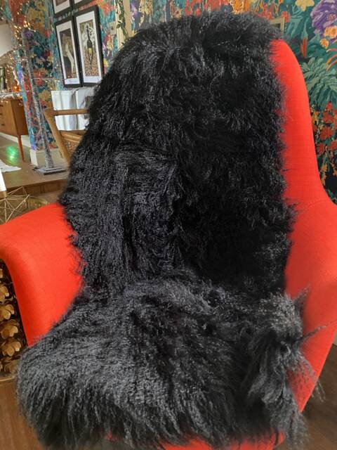 Black Mongolian Sheepskin/Tibetan Lamb Luxury Throw Rug - Free Postage 100% Genuine - image 1
