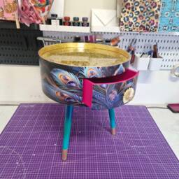 Peacock Side Table Glitter Top, Blue, Green & Teal Jewel Colours, Opulent Nightstand, Hot Pink Navy Bedside Table, Round Small - thumbnail 4