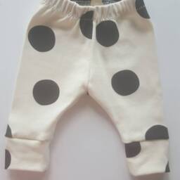 Organic Swaddle Blanket & Newborn Hat Set. Leggings. Gender Neutral Take Home Baby Shower Gift. Photo Prop - thumbnail 3