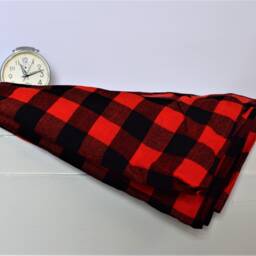 African Maasai Shuka Blanket - Red & Black Plaid Acrylic Throw - thumbnail 4