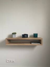 Console/Tv Stand Floating Shelf in Oak