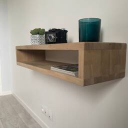 Console/Tv Stand Floating Shelf in Oak - thumbnail 2