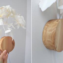 White Plug in Floral Sconce, Rustic Flower Bedside Wall Lamp With Cord, Farmhouse Sconce Light Wooden Elements - thumbnail 3