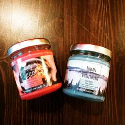 Rowan Whitethorn Candle - Fresh Pine & Snow Scent - thumbnail 2