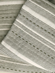 Ira Cotton Throw - thumbnail 3