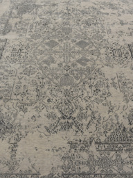 Voran Hand-knotted Wool & Bamboo Silk Rug - thumbnail 3